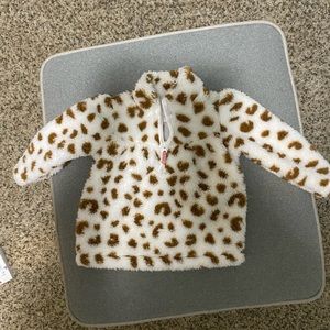 Baby Sherpa leopard pull over